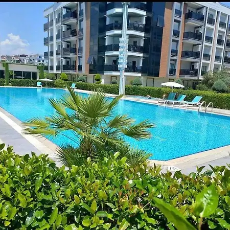 Apartament Konyaalti'nda Lueks Havuzlu 1+1 Antalya