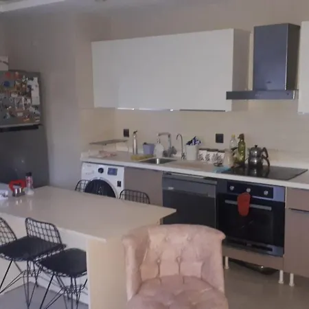 Konyaalti'nda Lueks Havuzlu 1+1 Apartament *